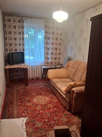 Полярна вул., 7