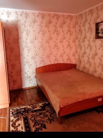 Академіка Філатова вул., 32