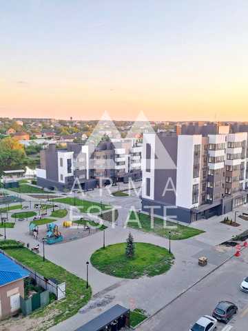 Приозерний бульв., 5