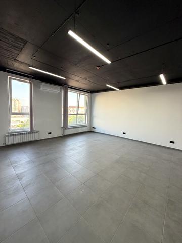 Старокостянтинівське шосе, 3