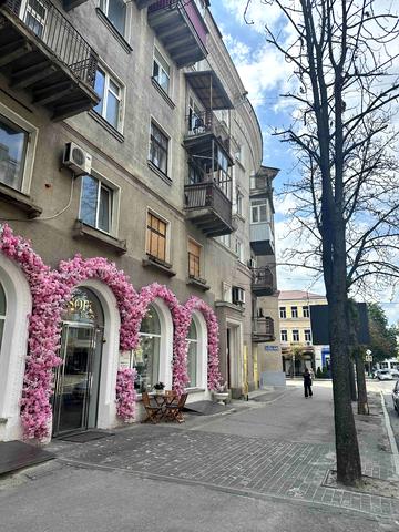 Ярослава Мудрого вул. (Петровського), 6-8