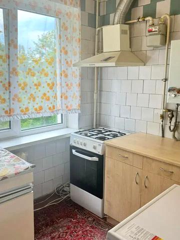Остапа Вишні вул., 2