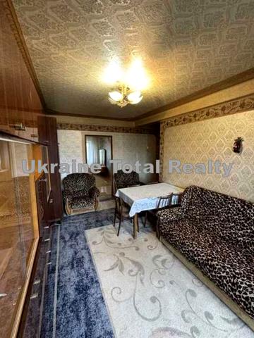 Ореста Левицького вул. (Академіка Курчатова), 8