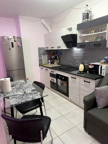 Михайла Грушевського вул., 30г