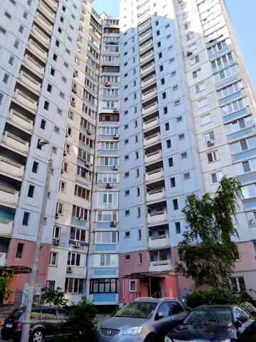 Драгоманова вул., 1-К