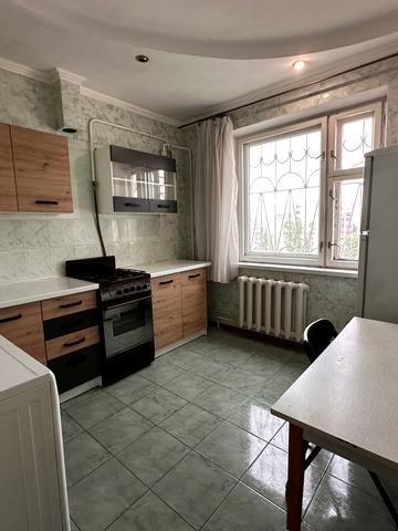 Мануйлівський просп. (Воронцова), 8