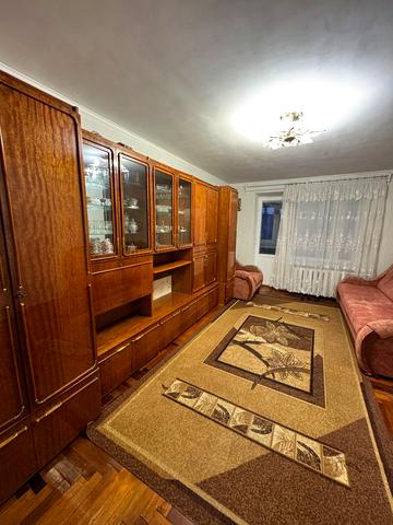 Косачів вул., 28