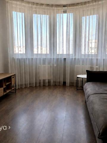 Єлизавети Чавдар вул., 11