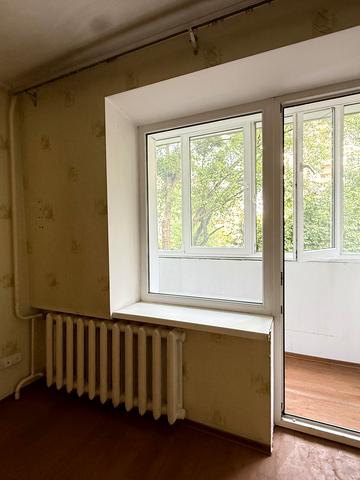 Андрія Первозванного вул. (Стахурського), 32