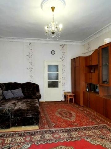 Матроський узвіз, 12