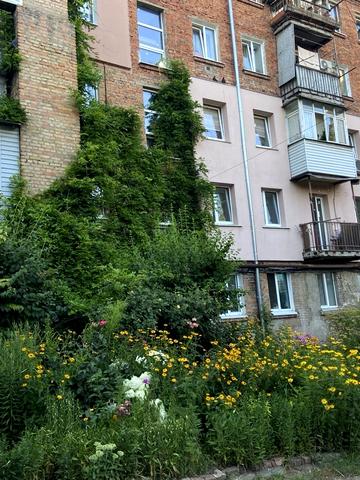 Олеся Гончара вул., 15/17