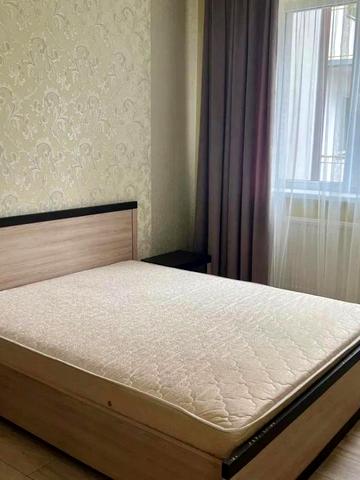 Джона Леннона вул., 39