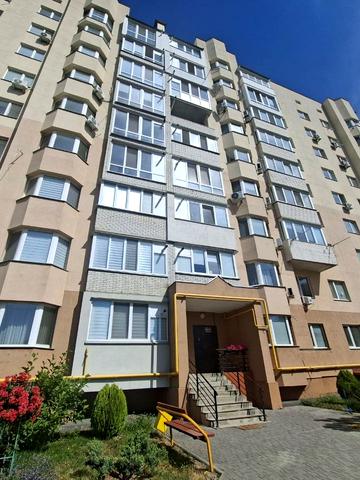 Анатолія Бортняка вул., 5