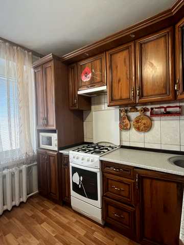 Дачна вул., 7