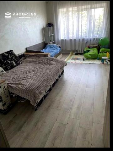 Івана Пулюя вул., 10