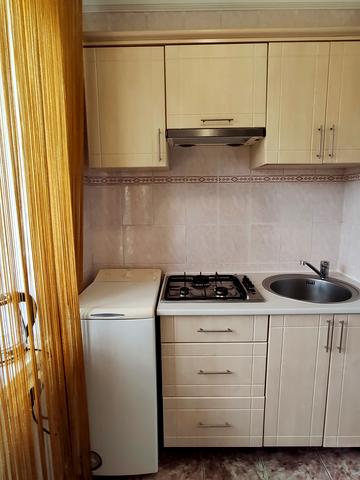 Йорданська вул. (Лайоша Гавро), 4
