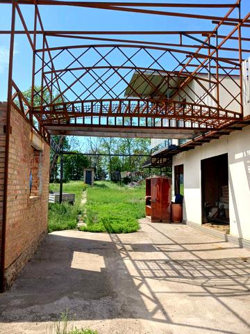 Центральна