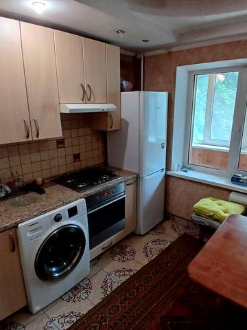 Васильківська вул., 8