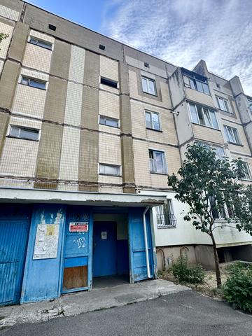 Шкільна вул., 1