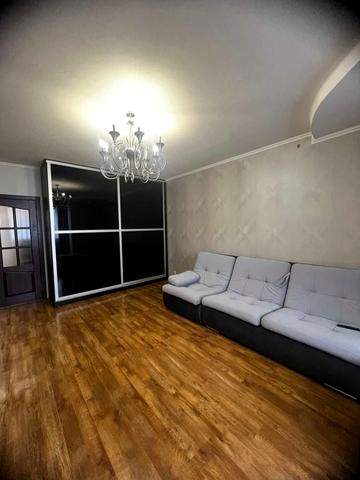 Кричевського вул., 36