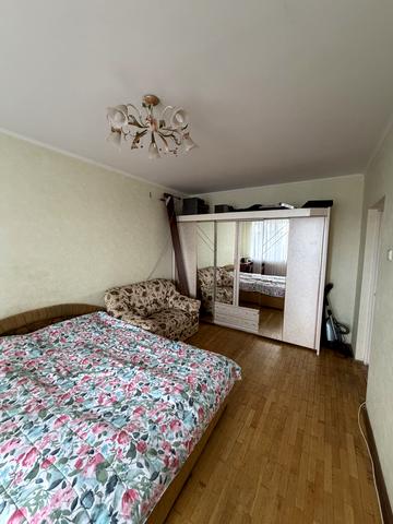 Оболонський просп., 45/28