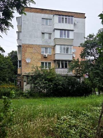 Дніпровська вул., 4