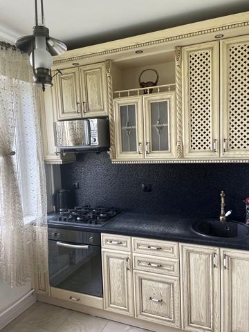 Дарницький бульв., 7