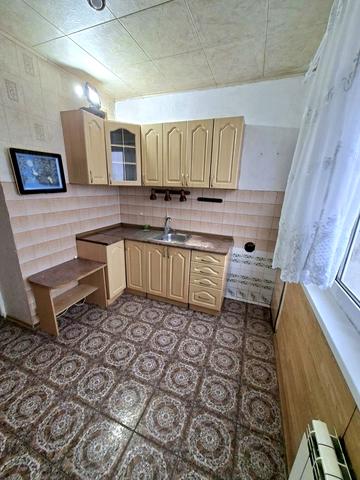 Червоної Калини просп. (Володимира Маяковського), 12-Б