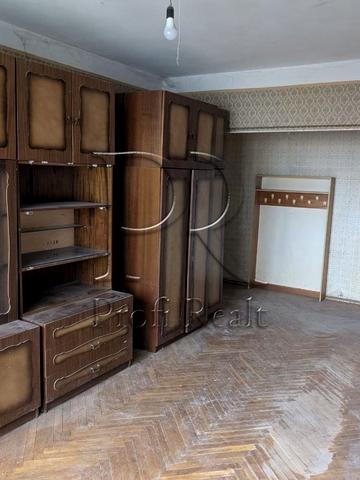 Академіка Корольова просп., 8