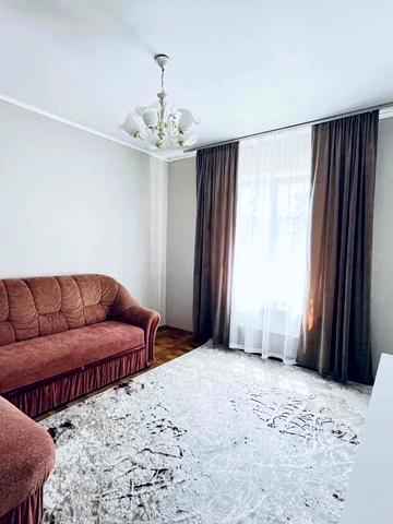 Оноре де Бальзака вул., 57