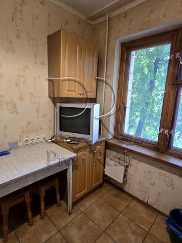 Лукянівська вул., 7