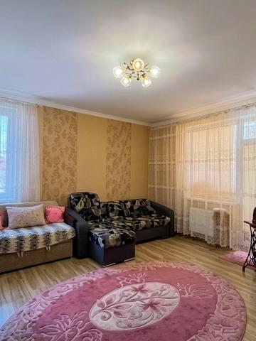 Владислава Бувалкіна вул., 54