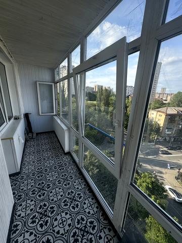 Голосіївська вул., 19