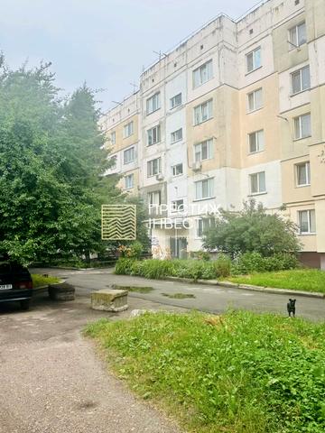 Завокзальна вул., 35