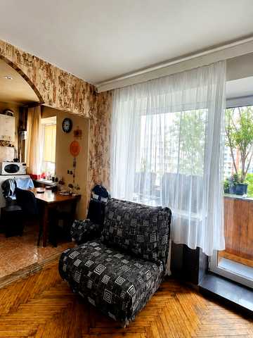 Дмитра Донцова вул., 10
