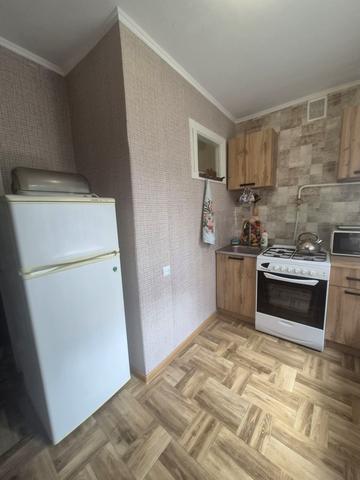 Юності просп., 73