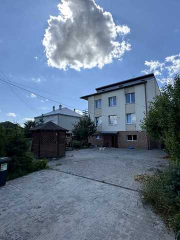 Самбірська вул., 26а