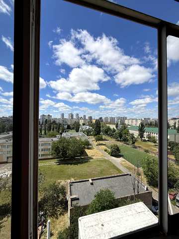 Йорданська вул. (Лайоша Гавро), 22-Б