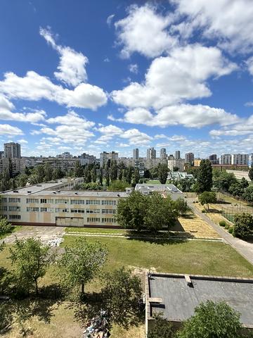 Йорданська вул. (Лайоша Гавро), 22-Б