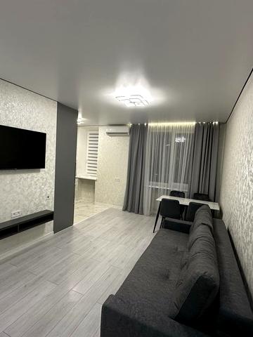 Старокозацька вул. (Комсомольська), 52
