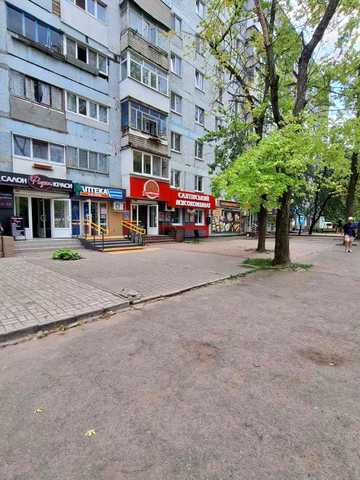 Ентузіастів вул., 3