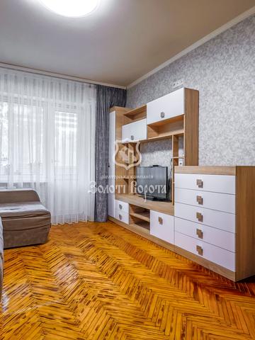 Космонавта Поповича вул. (Космонавта Волкова), 14