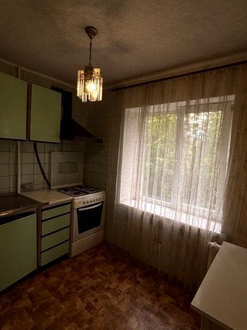 Богдана Хмельницького просп. (Героїв Сталінграда), 4