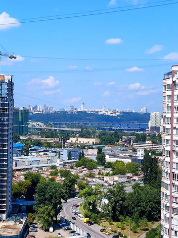 Урлівська вул., 36
