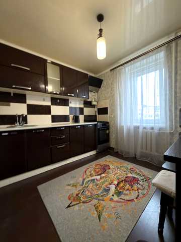 Героя України Дмитра Крамара вул., 17