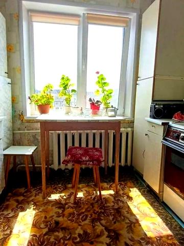 Набережна Перемоги вул., 118