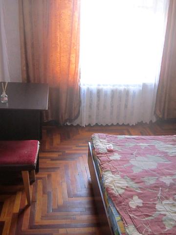 Чумаченка вул., 25