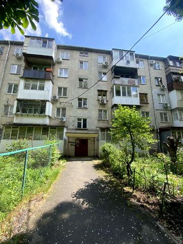 Павла Шклярука вул., 8