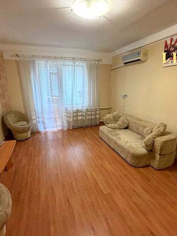 Автозаводська вул., 25