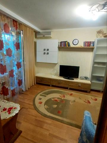 Богдана Хмельницького просп. (Героїв Сталінграда), 8-А